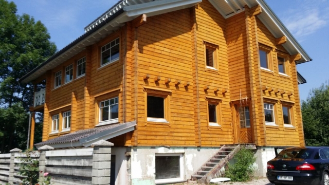 Obnova lesene fasade